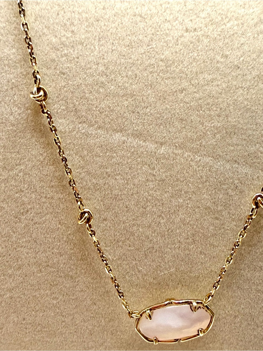 Kendra Scott Elise Gold Necklace - Picture 3 of 6